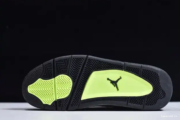 Jordan CT5342-007 Air SE 4 Neon 0502